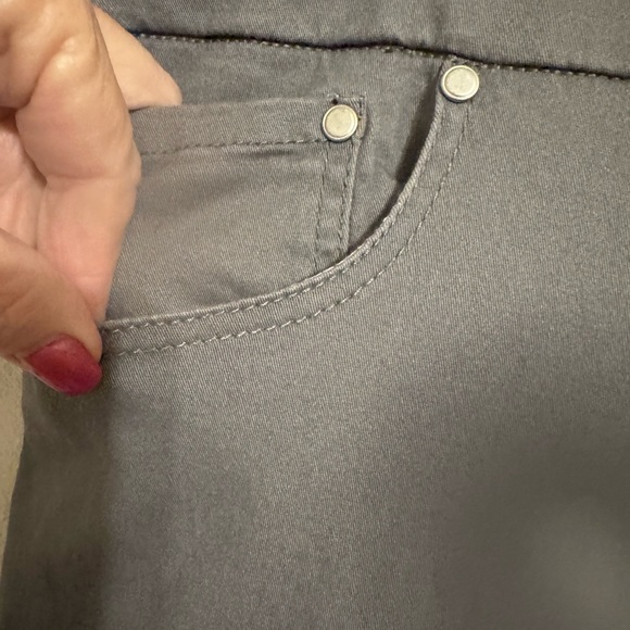New Directions Women's Gray Jeans Size: 14     #N - Picture 3 of 8